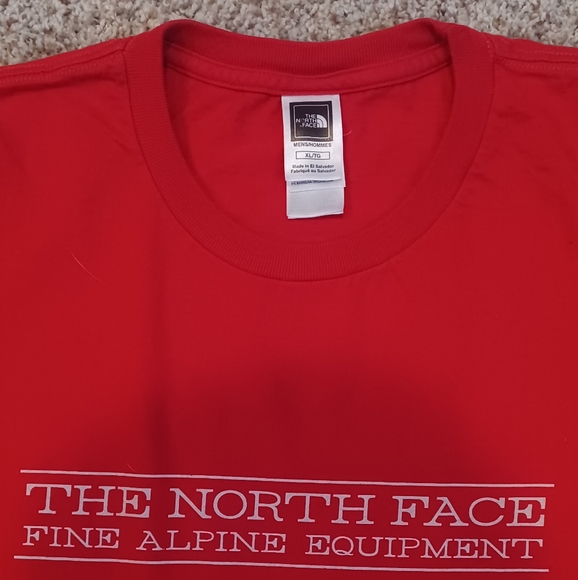 Vintage The North Face T Shirt - Picture 2 of 2